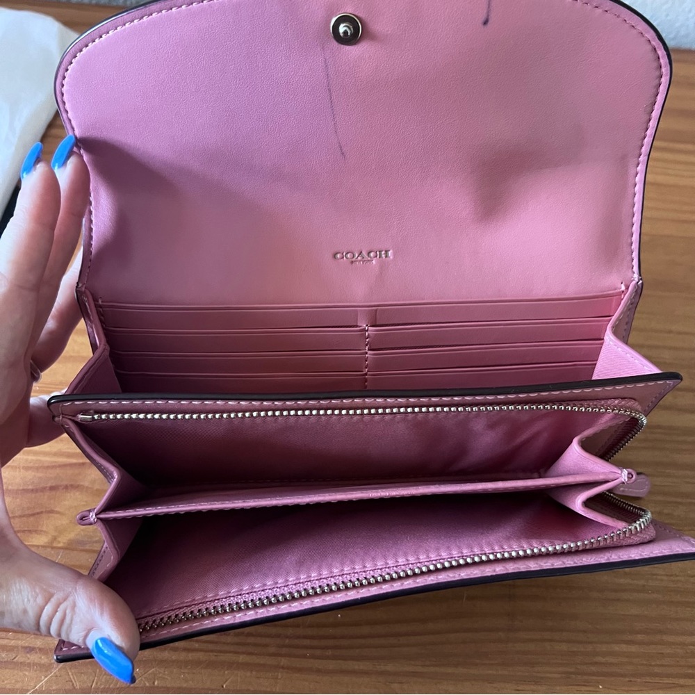 Coach signature wallet. - Picture 4 of 4